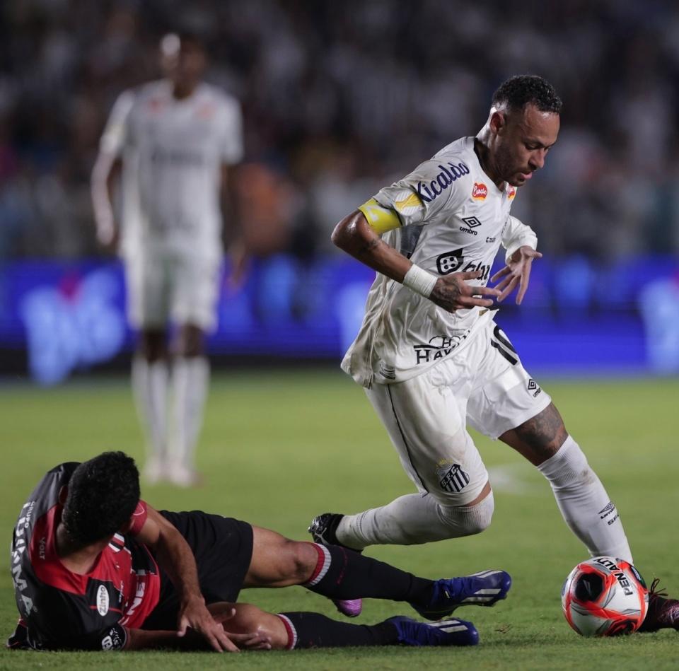 包含内马尔爆冷击败西班牙队,突破纪录引爆全场!的词条 包含内马尔爆冷击败西班牙队,突破纪录引爆全场!的词条